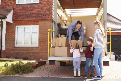 Moving truck support for local moves in Islington